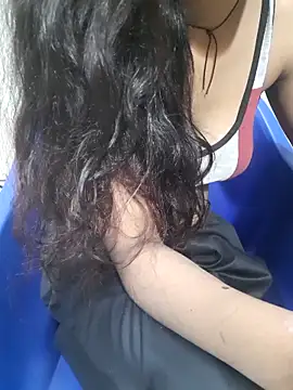 Snapshot of Akanksha789 chatting on 10/13/25, 01:55 Akanksha789 online show from 10/13/25, 01:55