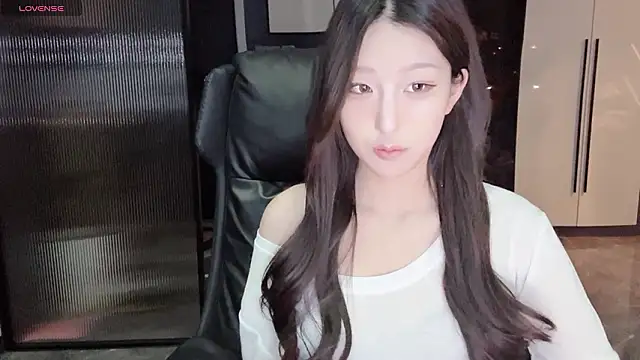 Winnie666- online show from 02/06/26, 03:15