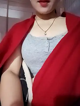 LucyyLy online show from 01/12/26, 01:11