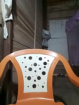 LucyyLy online show from 04/08/26, 12:10