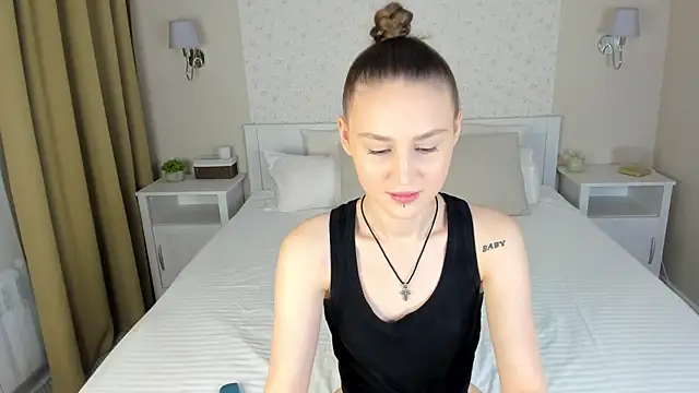 Snapshot of sasha__meow chatting on 11/06/25, 12:44 sasha meow online show from 11/06/25, 12:44