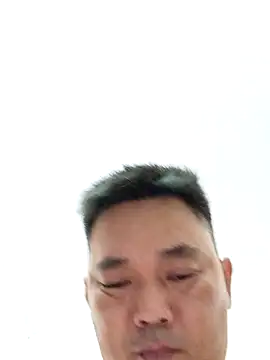 NguyenTrungHieu81 online show from 05/17/26, 06:55