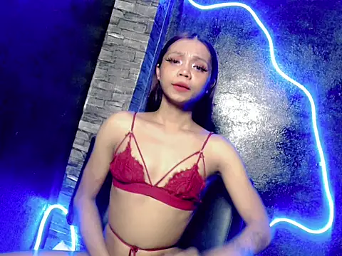 Snapshot of cristine_shopa chatting on 10/25/25, 02:56 cristine shopa online show from 10/25/25, 02:56