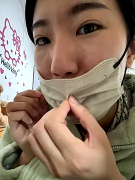 Snapshot of Lulu125216 chatting on 10/22/25, 05:13 Lulu125216 online show from 10/22/25, 05:13