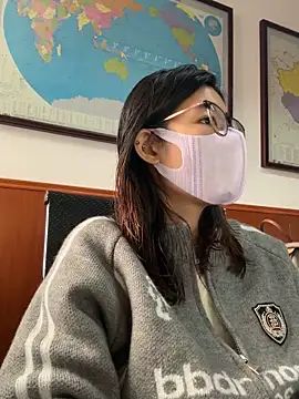 Snapshot of Lulu125216 chatting on 10/26/25, 07:36 Lulu125216 online show from 10/26/25, 07:36