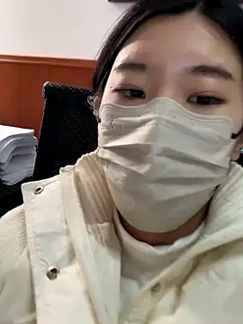 Snapshot of Lulu125216 chatting on 11/06/25, 04:57 Lulu125216 online show from 11/06/25, 04:57