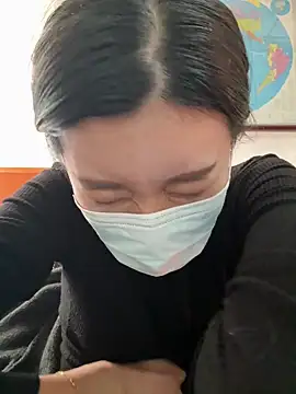 Snapshot of Lulu125216 chatting on 11/13/25, 05:17 Lulu125216 online show from 11/13/25, 05:17