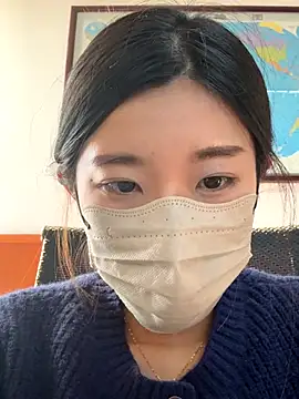 Snapshot of Lulu125216 chatting on 11/21/25, 05:28 Lulu125216 online show from 11/21/25, 05:28