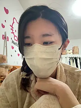 Snapshot of Lulu125216 chatting on 11/22/25, 05:01 Lulu125216 online show from 11/22/25, 05:01