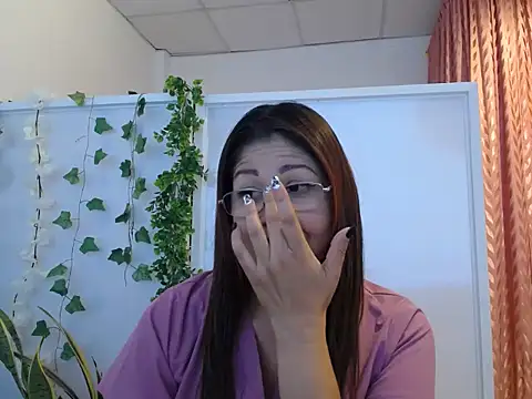 Manuela lara  online show from 09/08/25, 03:55