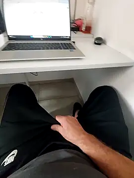 Snapshot of hpp66 chatting on 10/09/25, 03:54 hpp66 online show from 10/09/25, 03:54