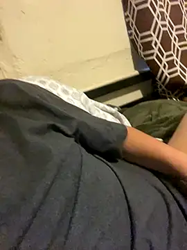 Snapshot of Pedro98801 chatting on 10/15/25, 06:52 Pedro98801 online show from 10/15/25, 06:52