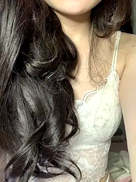 Snapshot of swallow-nice chatting on 12/16/25, 02:44 swallow-nice online show from 12/16/25, 02:44