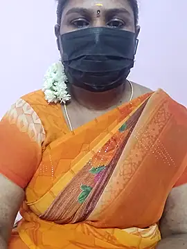 Snapshot of Tamil_Azhaghi25 chatting on 09/10/25, 04:18 Tamil Azhaghi25 online show from 09/10/25, 04:18