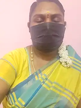 Snapshot of Tamil_Azhaghi25 chatting on 09/12/25, 05:02 Tamil Azhaghi25 online show from 09/12/25, 05:02