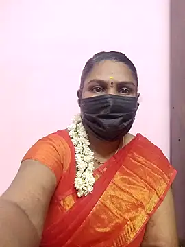 Snapshot of Tamil_Azhaghi25 chatting on 09/24/25, 04:43 Tamil Azhaghi25 online show from 09/24/25, 04:43