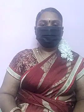 Snapshot of Tamil_Azhaghi25 chatting on 09/26/25, 04:33 Tamil Azhaghi25 online show from 09/26/25, 04:33