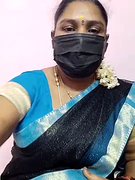 Snapshot of Tamil_Azhaghi25 chatting on 10/02/25, 05:53 Tamil Azhaghi25 online show from 10/02/25, 05:53