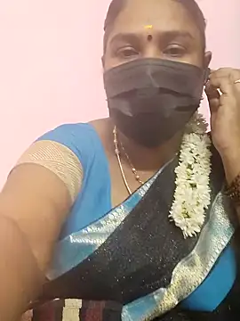 Snapshot of Tamil_Azhaghi25 chatting on 10/09/25, 05:33 Tamil Azhaghi25 online show from 10/09/25, 05:33