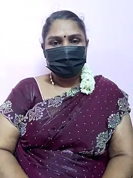 Snapshot of Tamil_Azhaghi25 chatting on 10/26/25, 05:30 Tamil Azhaghi25 online show from 10/26/25, 05:30