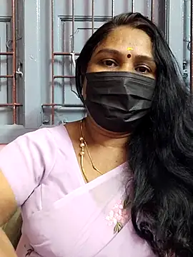 Snapshot of Tamil_Azhaghi25 chatting on 10/29/25, 07:15 Tamil Azhaghi25 online show from 10/29/25, 07:15