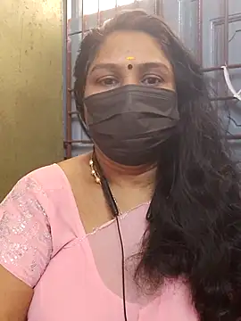 Snapshot of Tamil_Azhaghi25 chatting on 11/04/25, 06:12 Tamil Azhaghi25 online show from 11/04/25, 06:12