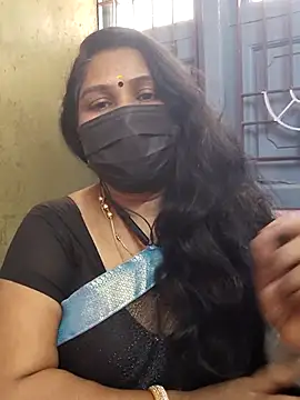 Snapshot of Tamil_Azhaghi25 chatting on 11/05/25, 06:24 Tamil Azhaghi25 online show from 11/05/25, 06:24