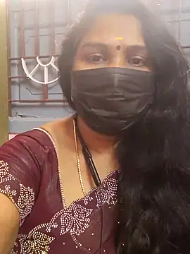 Snapshot of Tamil_Azhaghi25 chatting on 11/07/25, 06:57 Tamil Azhaghi25 online show from 11/07/25, 06:57