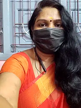 Snapshot of Tamil_Azhaghi25 chatting on 11/07/25, 07:14 Tamil Azhaghi25 online show from 11/07/25, 07:14