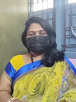 Snapshot of Tamil_Azhaghi25 chatting on 11/10/25, 06:45 Tamil Azhaghi25 online show from 11/10/25, 06:45