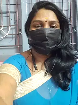 Snapshot of Tamil_Azhaghi25 chatting on 11/10/25, 07:13 Tamil Azhaghi25 online show from 11/10/25, 07:13