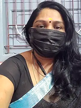 Snapshot of Tamil_Azhaghi25 chatting on 11/13/25, 06:18 Tamil Azhaghi25 online show from 11/13/25, 06:18