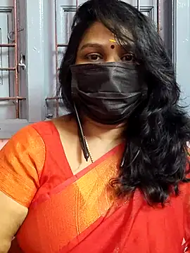 Snapshot of Tamil_Azhaghi25 chatting on 11/14/25, 06:28 Tamil Azhaghi25 online show from 11/14/25, 06:28