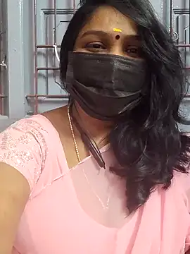 Snapshot of Tamil_Azhaghi25 chatting on 11/17/25, 06:14 Tamil Azhaghi25 online show from 11/17/25, 06:14