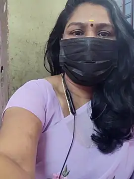 Snapshot of Tamil_Azhaghi25 chatting on 11/25/25, 06:13 Tamil Azhaghi25 online show from 11/25/25, 06:13