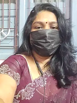 Snapshot of Tamil_Azhaghi25 chatting on 11/30/25, 05:28 Tamil Azhaghi25 online show from 11/30/25, 05:28