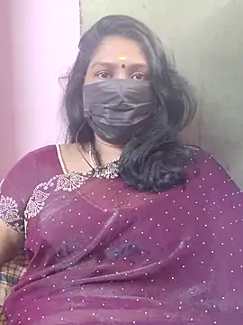 Snapshot of Tamil_Azhaghi25 chatting on 12/04/25, 06:55 Tamil Azhaghi25 online show from 12/04/25, 06:55