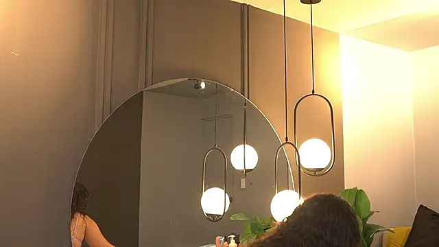 Tayler Kim online show from 09/09/25, 12:26