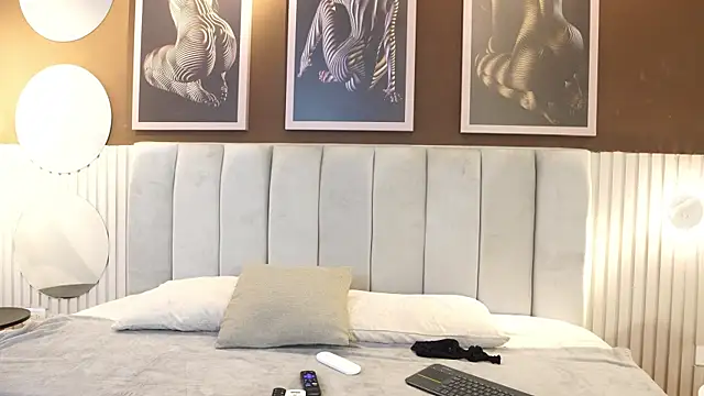 Tayler Kim online show from 12/16/25, 06:24