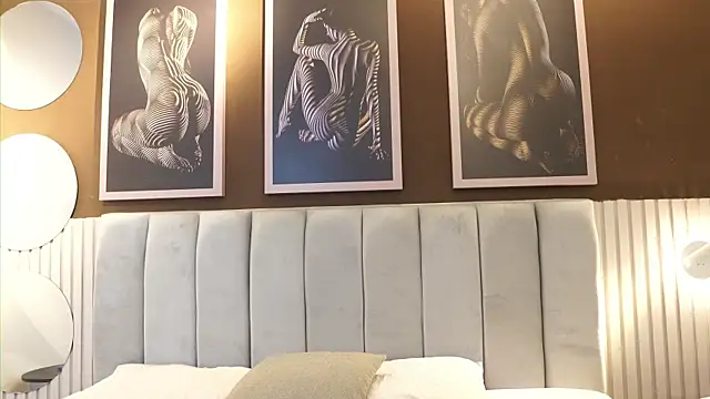 Tayler Kim online show from 12/21/25, 04:25