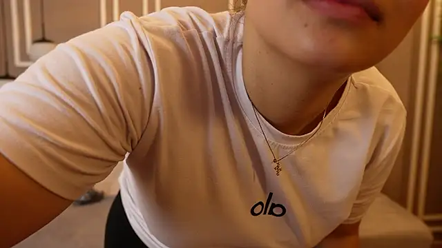 Tayler Kim online show from 03/08/26, 04:11