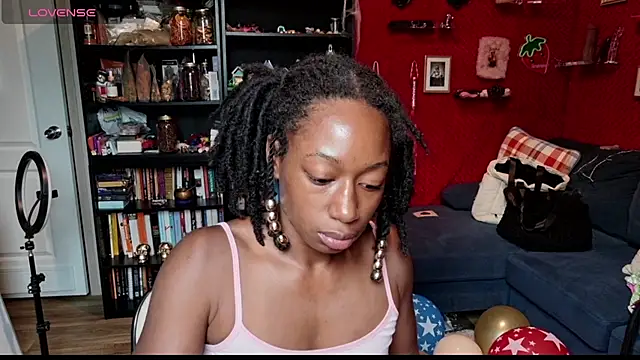 Snapshot of MarleyAquafina chatting on 10/07/25, 02:03 MarleyAquafina online show from 10/07/25, 02:03