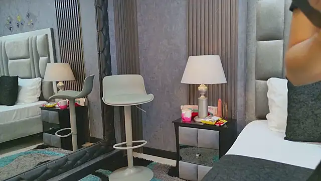ZoeWilliis online show from 07/02/26, 11:16