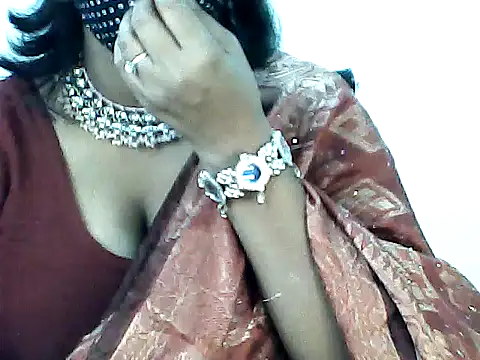 Hott Noor online show from 11/12/25, 08:52