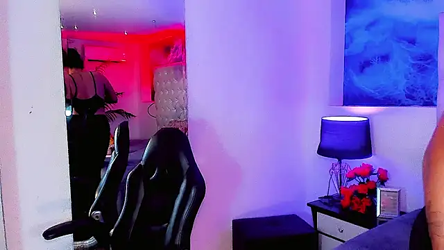 Valeria Swett  online show from 02/22/26, 08:51