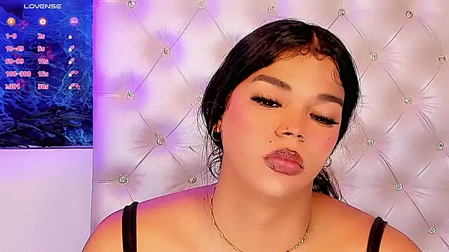 Valeria Swett  online show from 05/17/26, 09:11