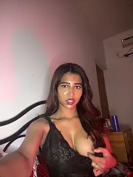 STRIP GLOW online show from 04/25/26, 08:17