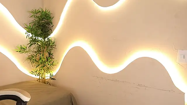 Snapshot of Mystic_blue chatting on 10/31/25, 01:34 Mystic blue online show from 10/31/25, 01:34