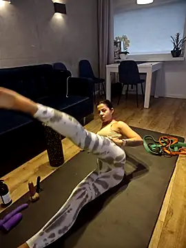 BabyFaceMia online show from 10/06/25, 08:23