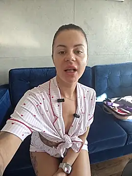 BabyFaceMia online show from 10/20/25, 08:04